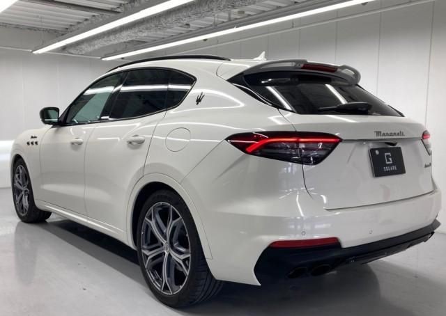 2022 MASERATI LEVANTE