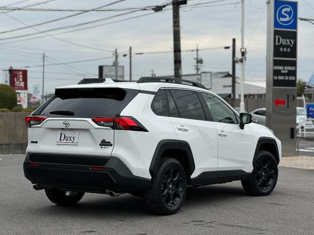 TOYOTA RAV4 2025