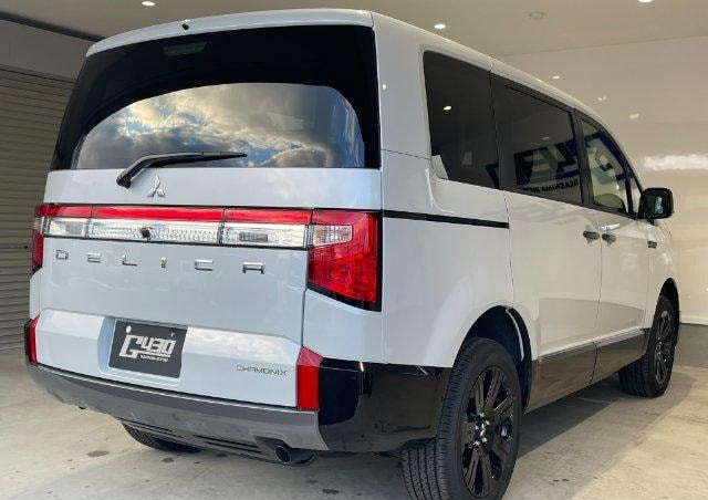 2024 MITSUBISHI DELICA D5