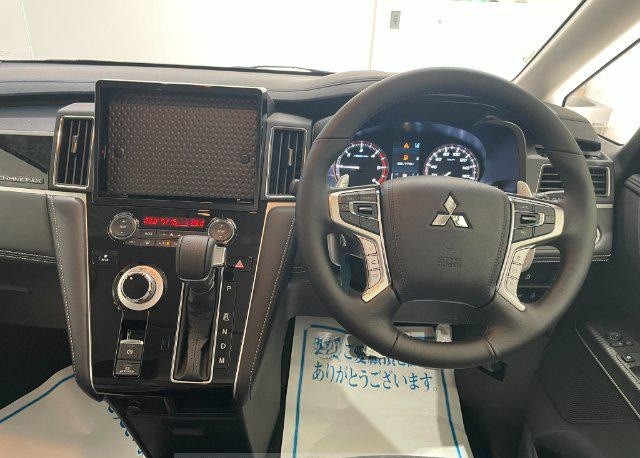 2024 MITSUBISHI DELICA D5