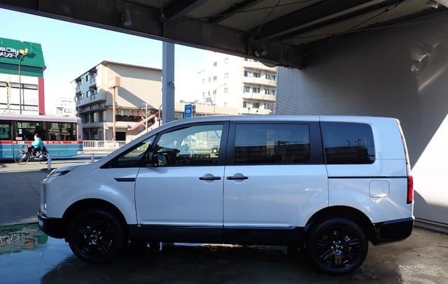 2025 MITSUBISHI DELICA D5