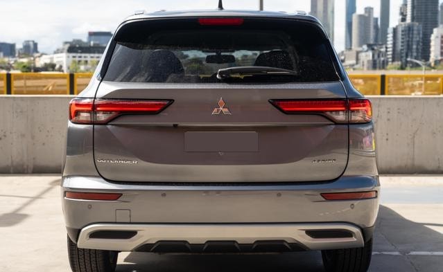 2025 MITSUBISHI OUTLANDER
