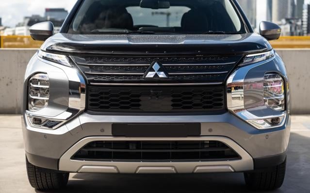 2025 MITSUBISHI OUTLANDER