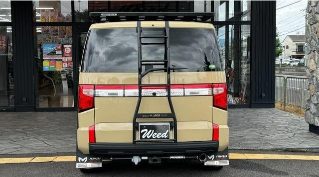 2025 MITSUBISHI DELICA D5