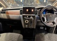2025 MITSUBISHI DELICA D5