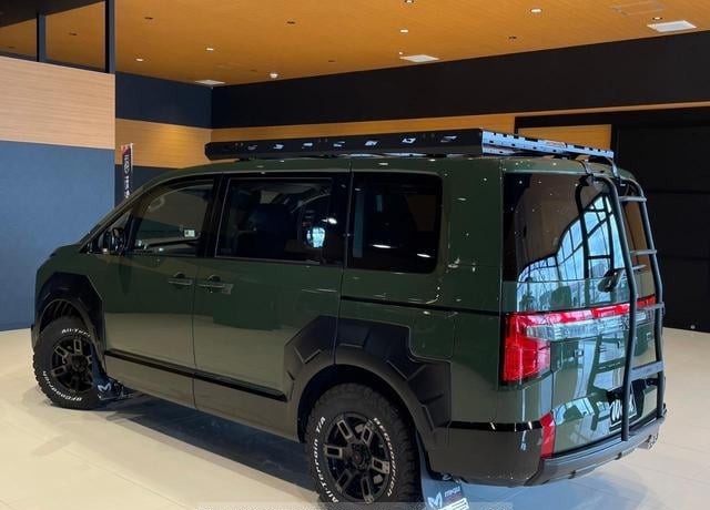 2025 MITSUBISHI DELICA D5