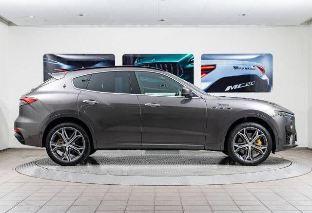 2022 MASERATI LEVANTE