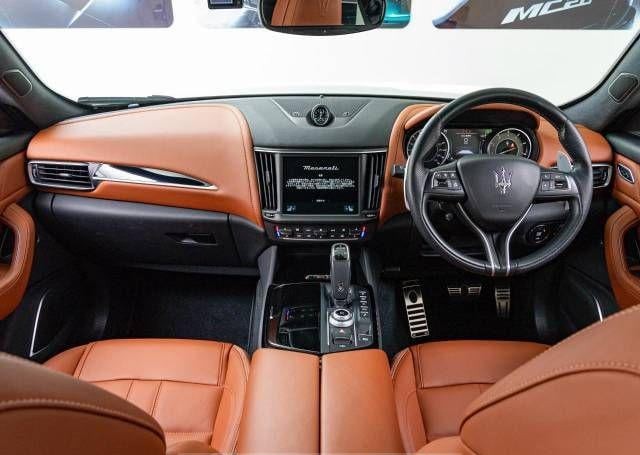 2022 MASERATI LEVANTE