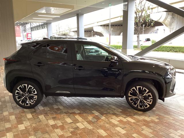 2024 TOYOTA YARIS CROSS