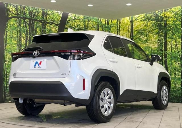 2024 TOYOTA YARIS CROSS