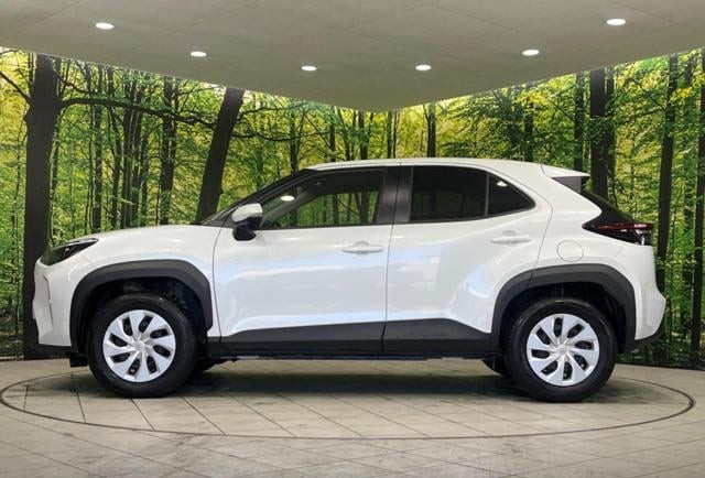 2024 TOYOTA YARIS CROSS