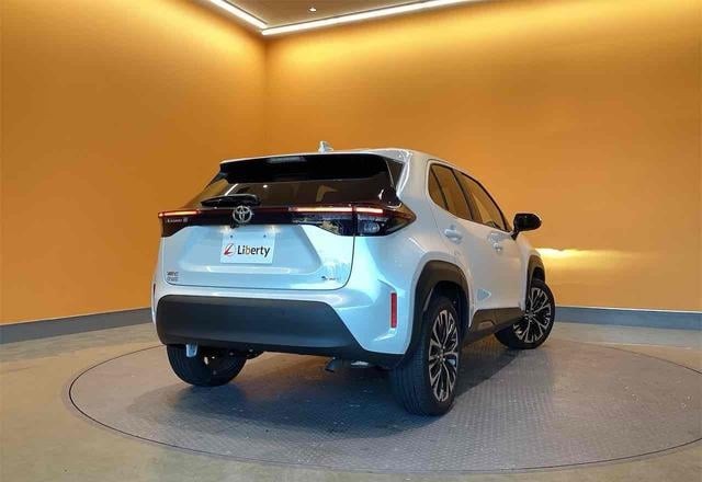 2024 TOYOTA YARIS CROSS