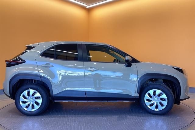 2025 TOYOTA YARIS CROSS