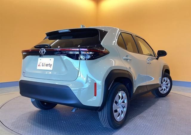 2025 TOYOTA YARIS CROSS