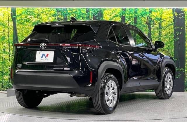 2024 TOYOTA YARIS CROSS