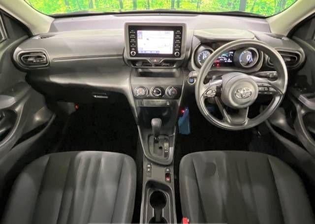 2024 TOYOTA YARIS CROSS