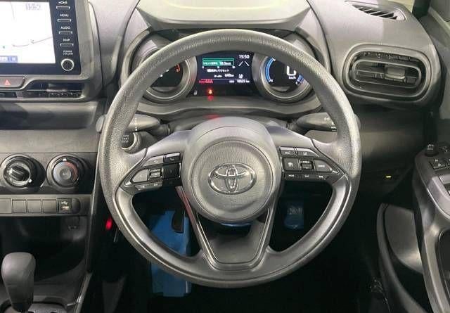 2024 TOYOTA YARIS CROSS