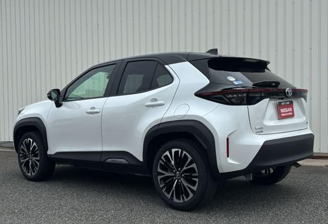 2025 TOYOTA YARIS CROSS