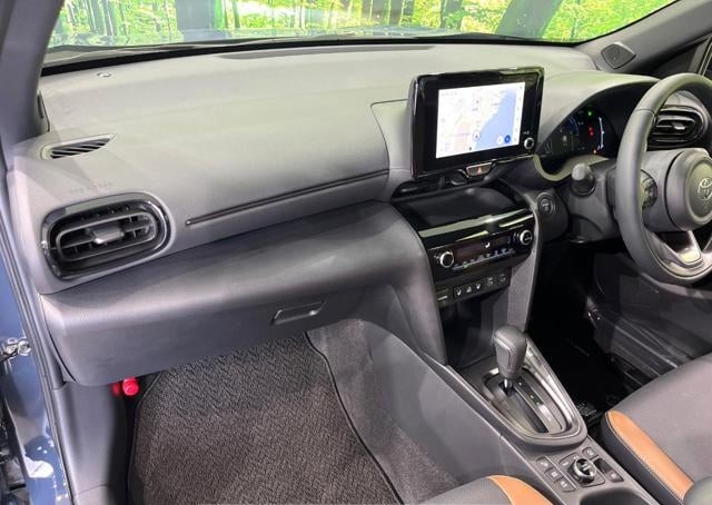 2024 TOYOTA YARIS CROSS Z