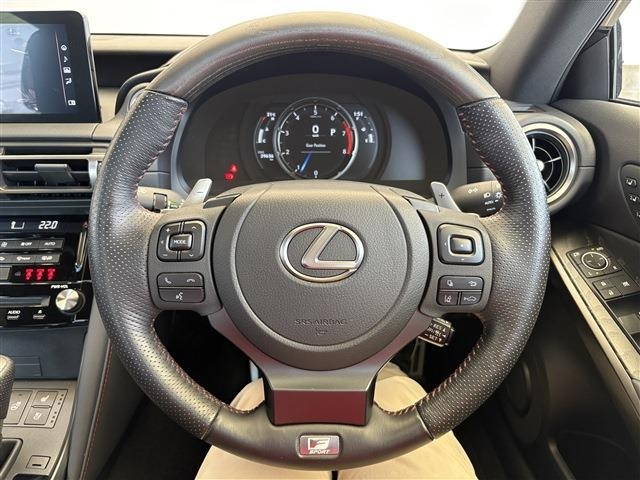 2022 LEXUS  IS
