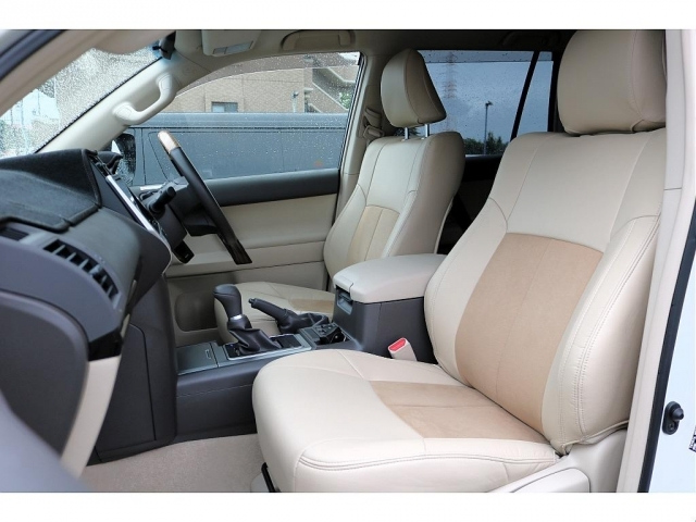 2022 TOYOTA LAND CRUISER PRADO