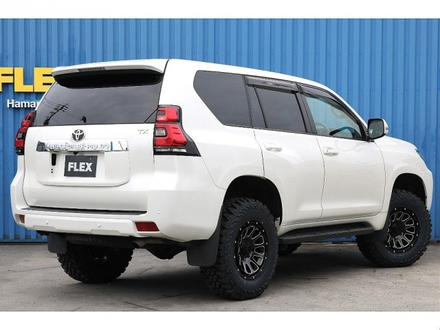 2022 TOYOTA LAND CRUISER PRADO