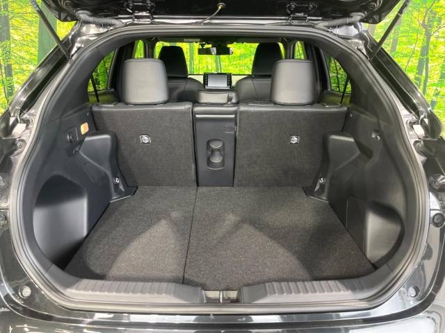 2024 TOYOTA YARIS CROSS