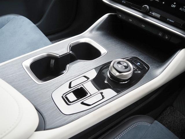 LEXUS RZ RZ450E VERSION L