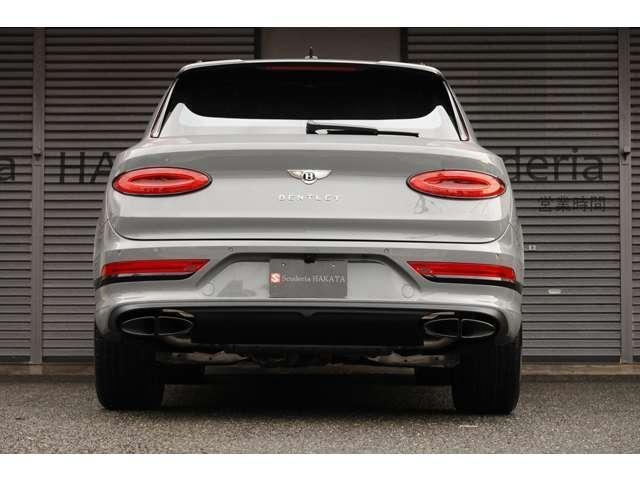 BENTLEY BENTAYGA 2022