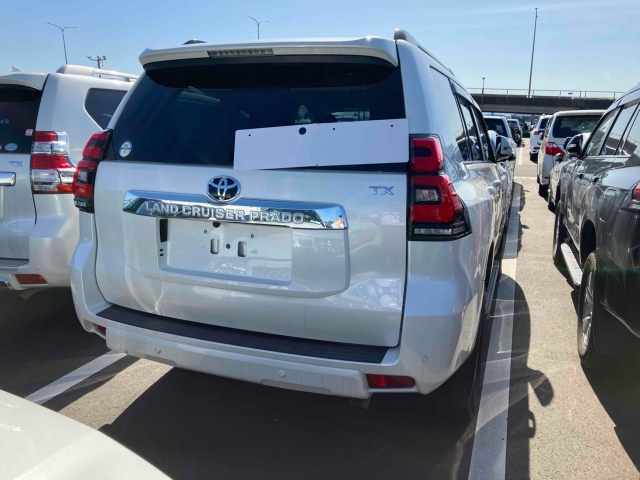 2022 TOYOTA LAND CRUISER PRADO