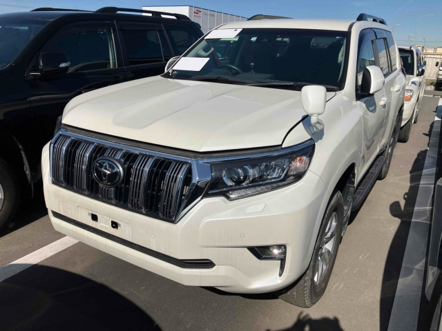 2022 TOYOTA LAND CRUISER PRADO