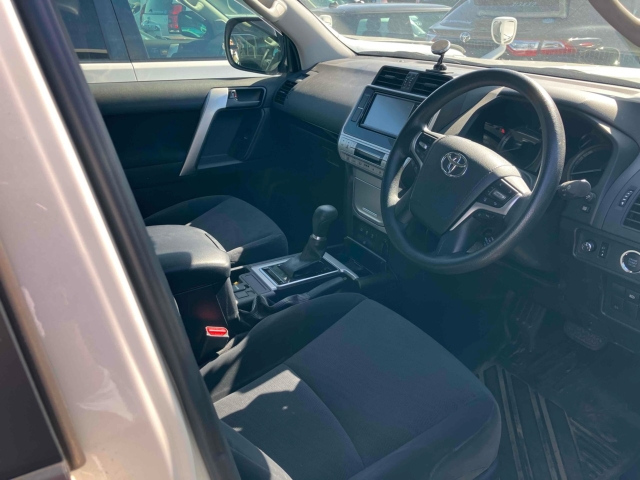 2022 TOYOTA LAND CRUISER PRADO