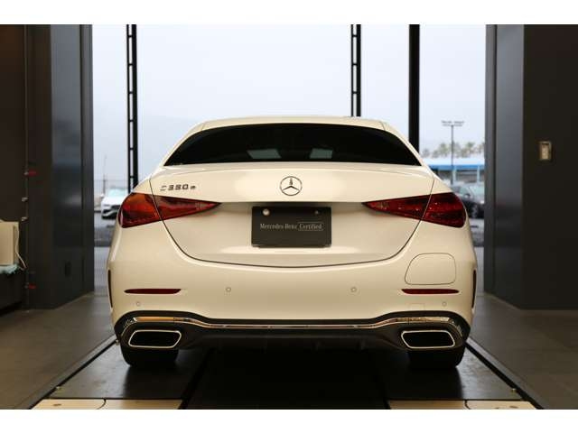 MERCEDES BENZ C CLASS 2024