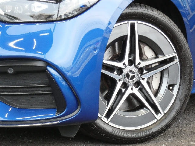 MERCEDES BENZ C CLASS 2023