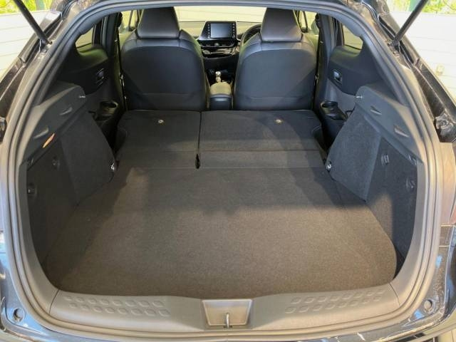 TOYOTA C-HR G Hybrid 2021