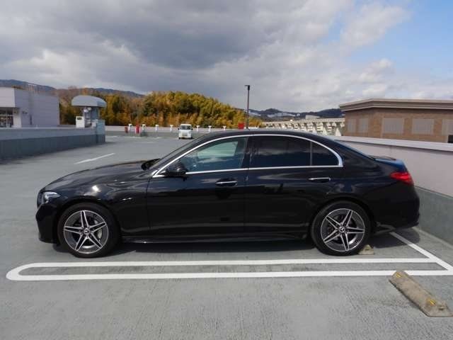 MERCEDES BENZ C CLASS 2024