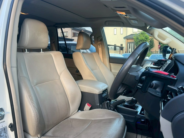 2022 TOYOTA LAND CRUISER PRADO