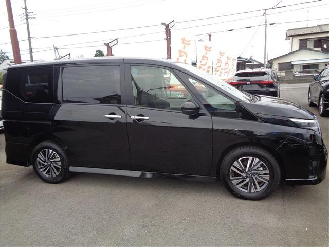 NISSAN SERENA 2023
