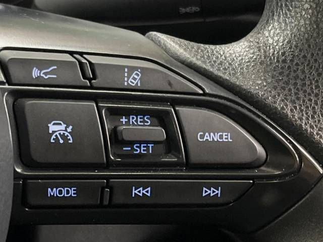 2024 TOYOTA YARIS CROSS