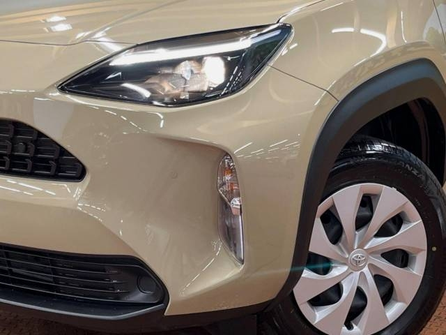 2024 TOYOTA YARIS CROSS