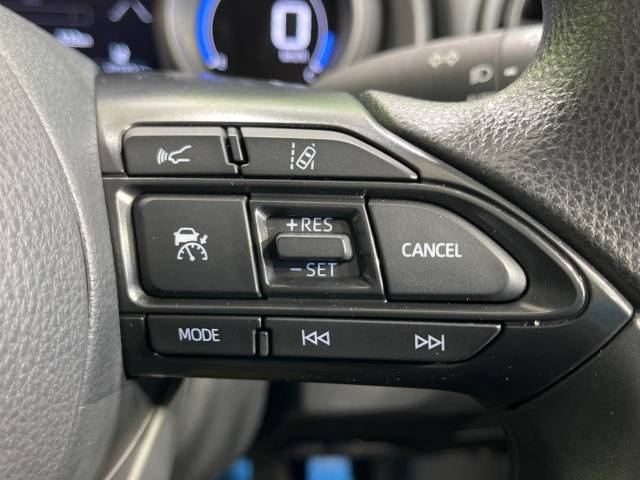 2023 TOYOTA YARIS CROSS