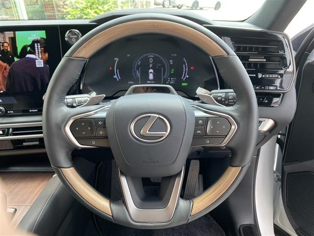 LEXUS RX 450h+ version L AWD