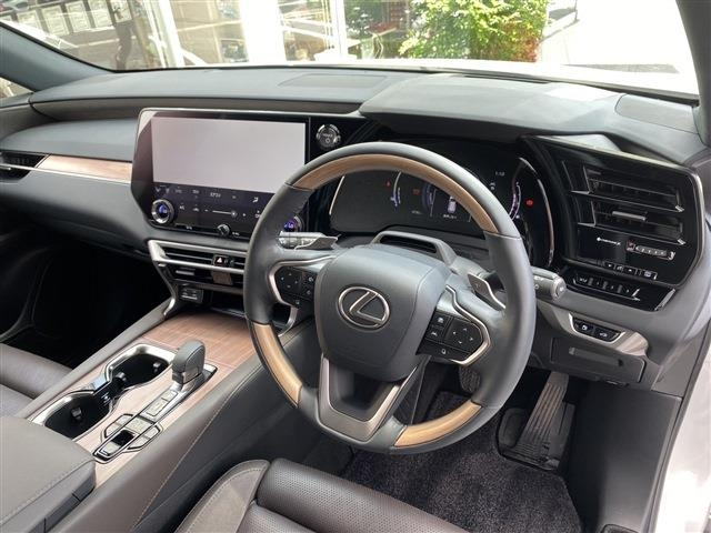 LEXUS RX 450h+ version L AWD