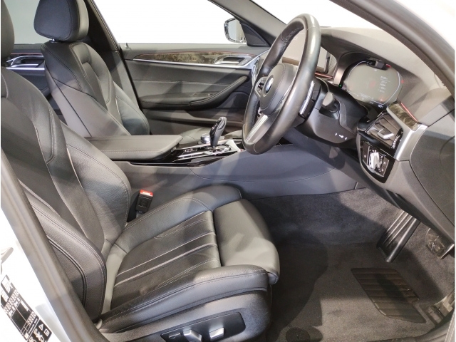 BMW 5 SERIES 523d xDrive M 2022