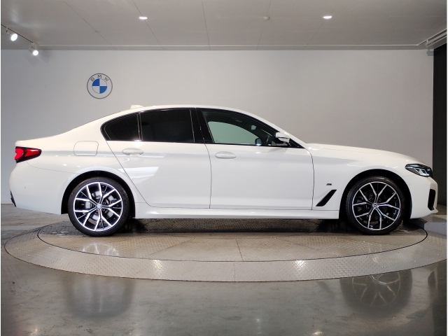 BMW 5 SERIES 523d xDrive M 2022