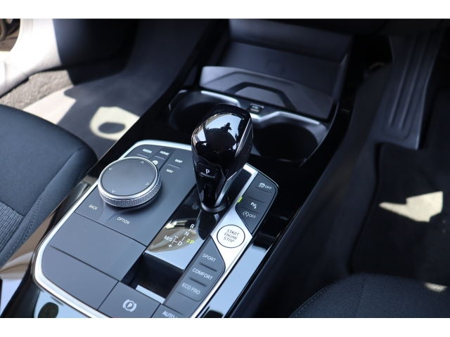 BMW 1-SERIES 118d 2022