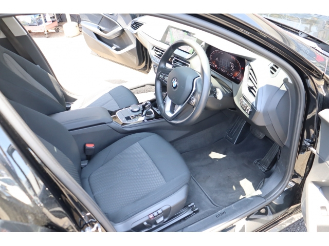 BMW 1-SERIES 118d 2022