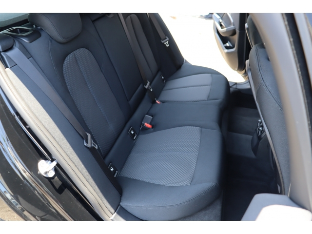 BMW 1-SERIES 118d 2022