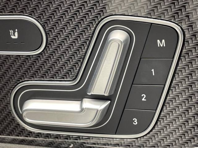 MERCEDES BENZ GLA CLASS 2021