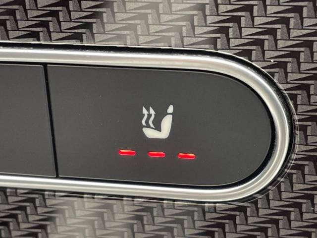 MERCEDES BENZ GLA CLASS 2022